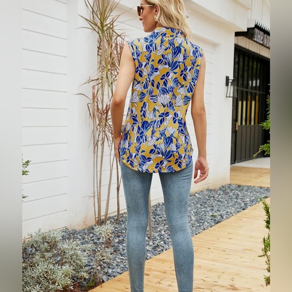 Women's Tank Tops V Neck Blouses Summer Sleeveless Casual Shirt - Picture 6 of 7